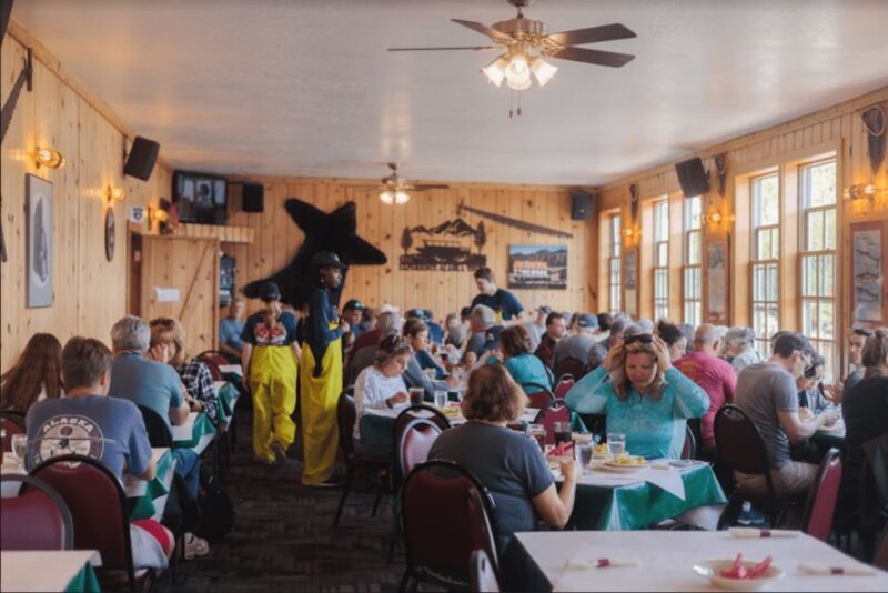From Ketchikan: Crab Feast Lunch at World Famous Lodge - Authentic and Fun: What Reviewers Say
