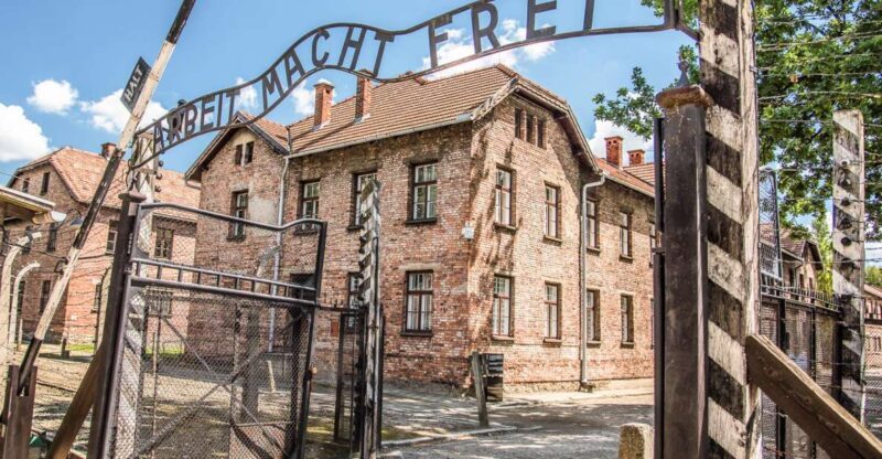 From Krakow: Auschwitz and Wieliczka Salt Mine Full-Day Trip - An In-Depth Look at the Tour Experience