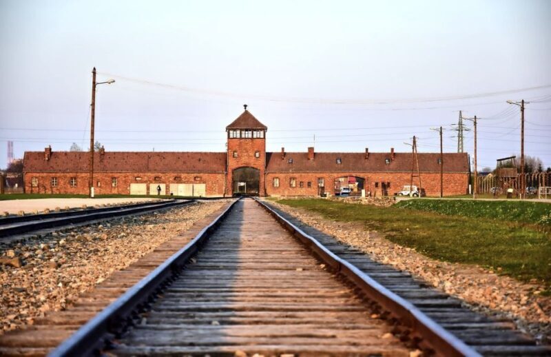 From Krakow: Auschwitz-Birkenau Guided Tour & Hotel Pickup - Who Should Consider This Tour?