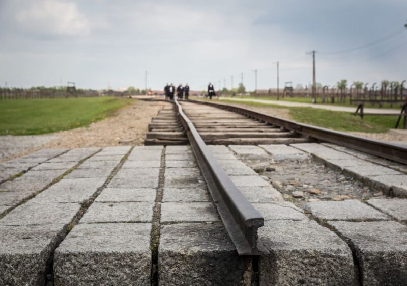 From Krakow: Auschwitz Birkenau Tour with Transfer - What Makes This Tour Stand Out