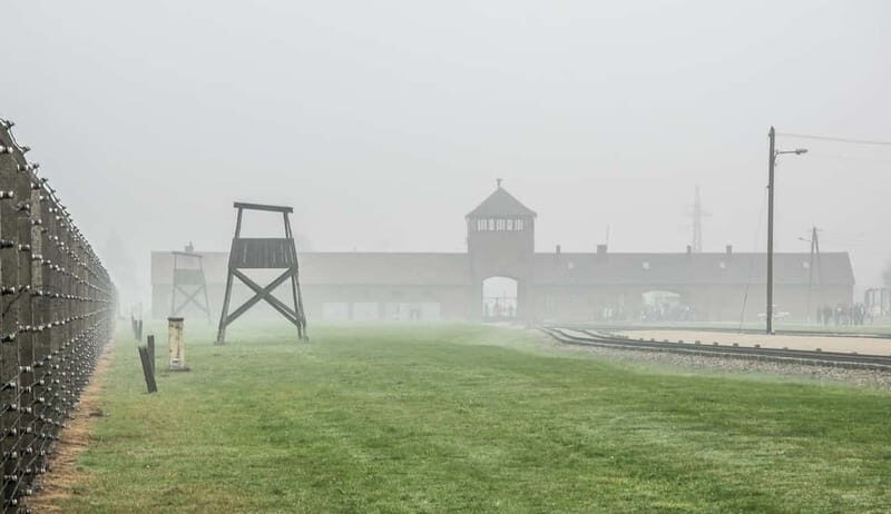 From Krakow: Last Minute Auschwitz-Birkenau Guided Tour - FAQs