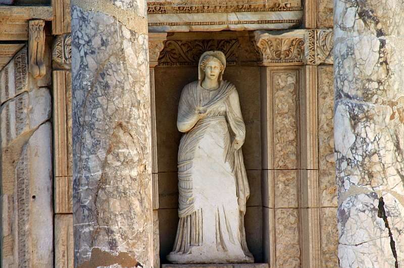 From Kusadasi or Izmir: Ephesus Private Tour - From Kusadasi or Izmir: Ephesus Private Tour – An In-Depth Look
