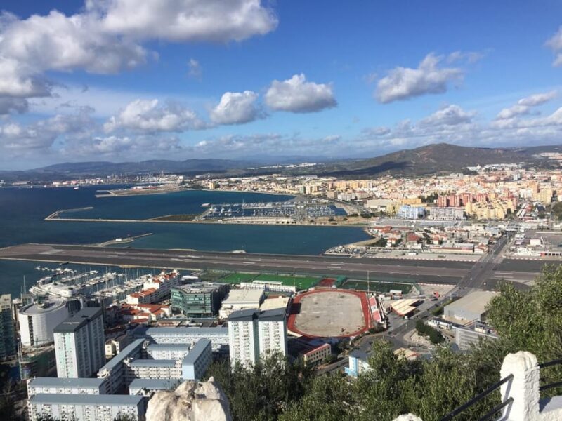 from La Cala/Marbella/Estepona: VIP Gibraltar tour with monkey rock + shopping - Key Points