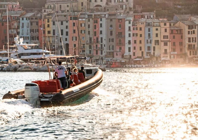 From La Spezia: Portovenere Islands Golden Hour Boat Tour - Exploring the Itinerary