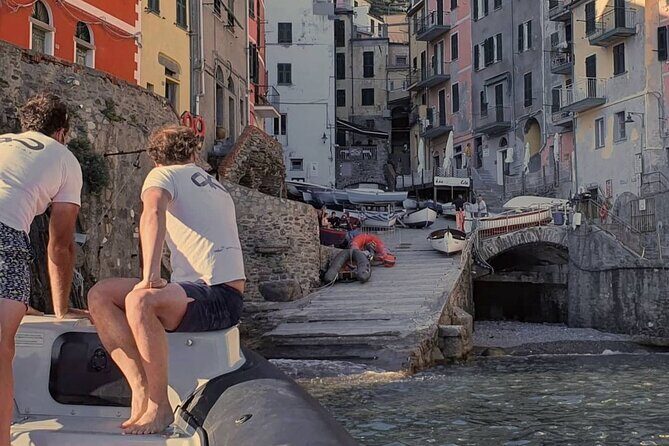 From La Spezia: The Sunset Cinque Terre Boat Tour - Why the Sunset Cinque Terre Boat Tour Stands Out