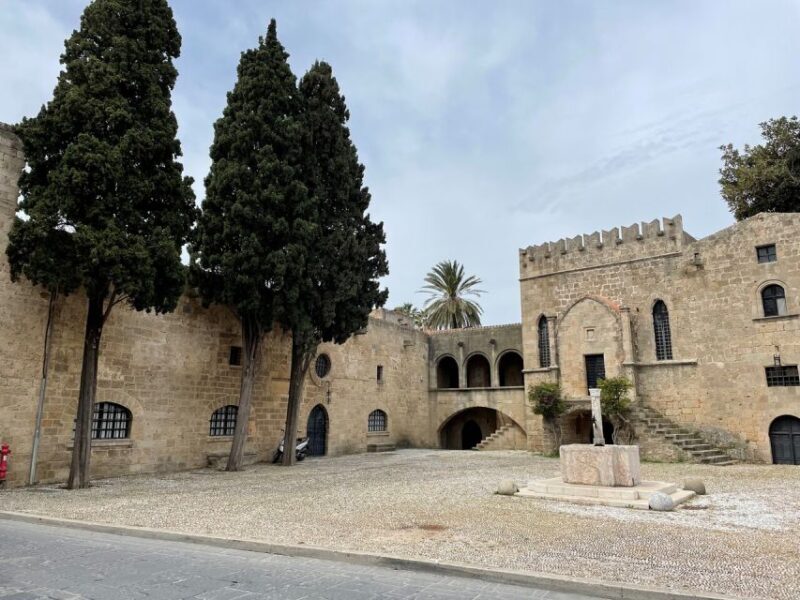 From Lindos: Rhodes Old Town and Speedboat Trip to Symi - FAQs