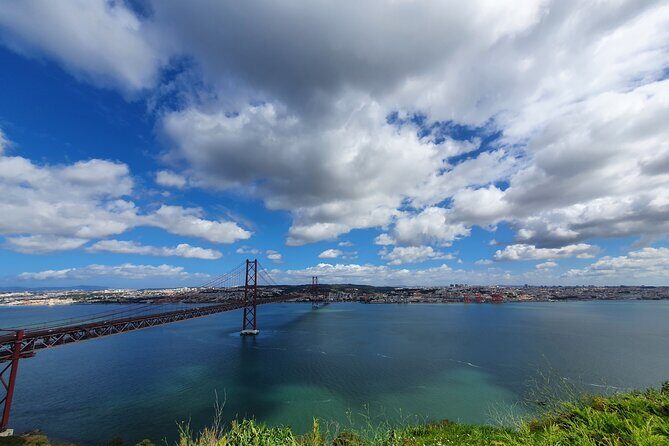 From Lisboa: Arrábida, Azeitão, Setúbal, Palmela Small-Group Tour - FAQ