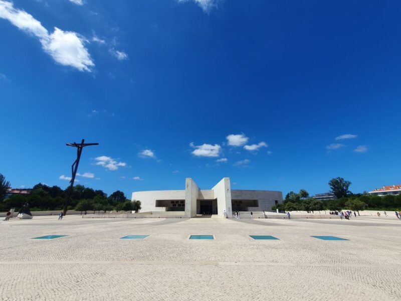 From Lisboa: Fatima, Nazare, Obidos & Batalha Full Day Tour - Final Thoughts