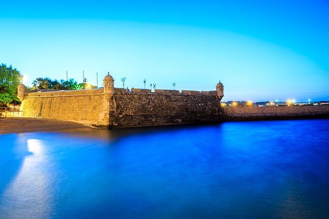 From Lisbon: Algarve Private Tour to Portimao, Lagos and Sagres - Key Points