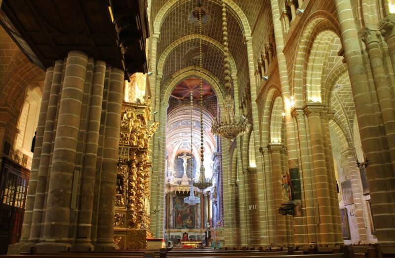 From Lisbon: Évora Private Historic Discovery Tour - Value and Practical Considerations