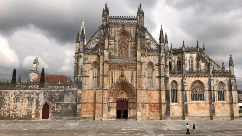 From Lisbon: Fátima/Batalha and Mafra Convent/Óbidos Tour - Key Points