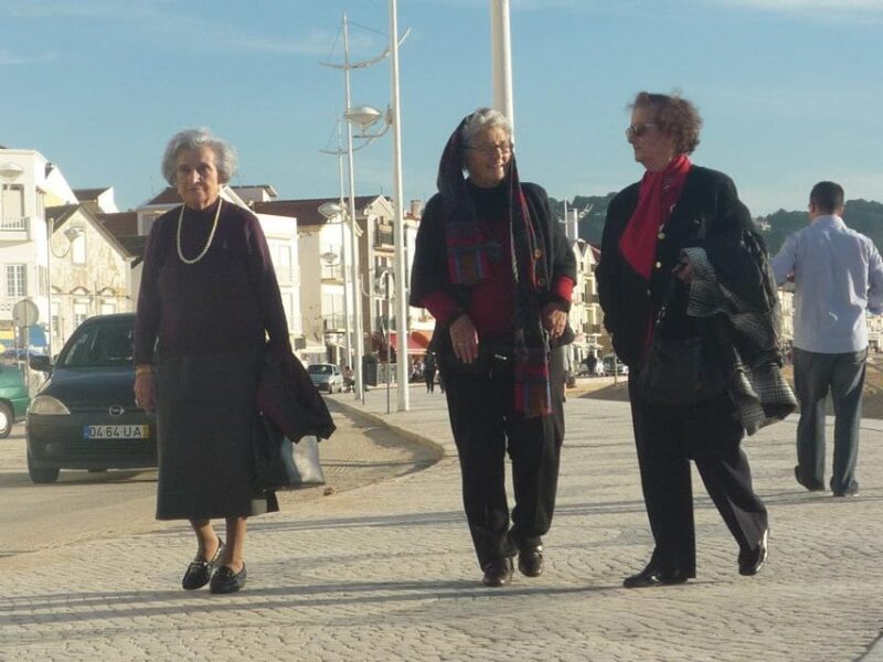 From Lisbon: Fátima, Batalha, Nazaré and Óbidos Day Tour - Practical Considerations and Tips