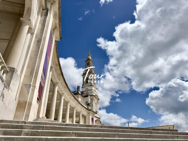 From Lisbon: Fátima, Nazaré, and Óbidos. Private Tour - Key Points