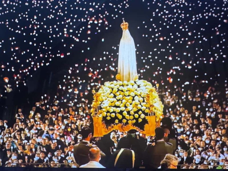 From Lisbon: Fátima, Nazaré & Óbidos Special Van Tour - Key Points