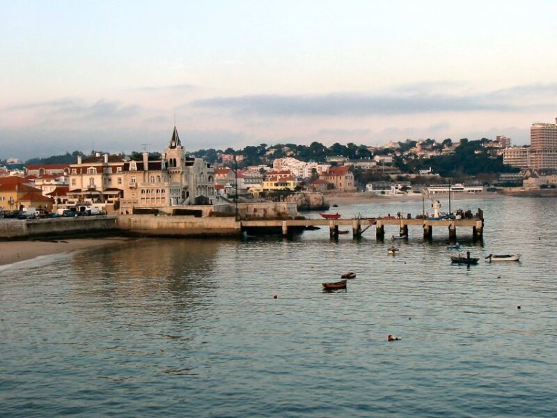 From Lisbon: Full-Day Sintra Tour by Luxury Car or Minivan - FAQ