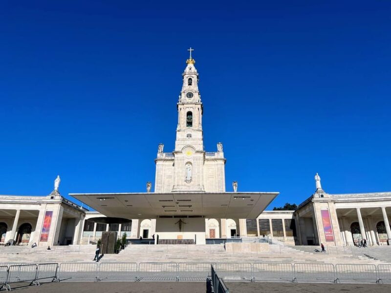 From Lisbon: Nazaré, Fátima, and Batalha Day Trip - An In-Depth Look at the Tour