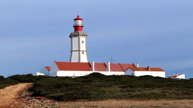From Lisbon or Sesimbra: 4x4 Tour to Cape Espichel - Who Will Love This Tour?