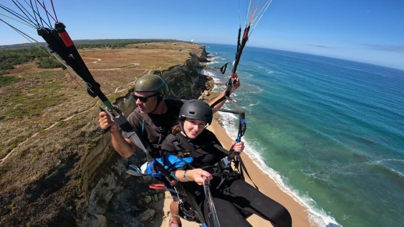 From Lisbon: Paragliding Pack (Flight+Video+Transportation) - Key Points