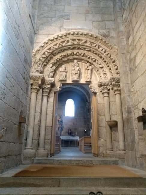 From Lisbon: To Santiago de Compostela Day Trip with Fatima - Exploring the From Lisbon: Santiago de Compostela & Fatima Day Trip