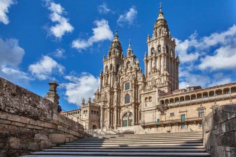 From Lisbon: To Santiago de Compostela Day Trip with Fatima - Key Points