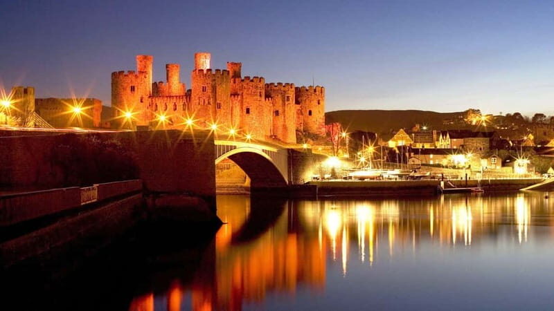 From Llandudno: Portmeirion, Snowdonia and Castles Tour - Exploring Wales in Style and Comfort