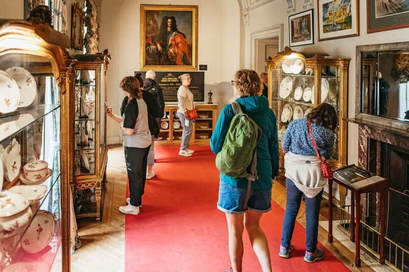 From London: Cotswolds, Blenheim Palace & Downton Abbey - FAQ