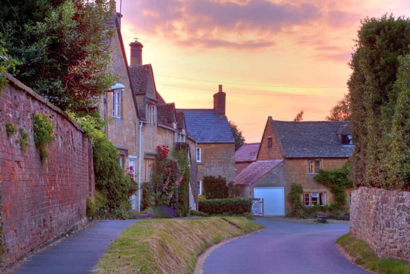 From London: Small Group Cotswolds Villages Tour - Authentic Experiences and Authenticities