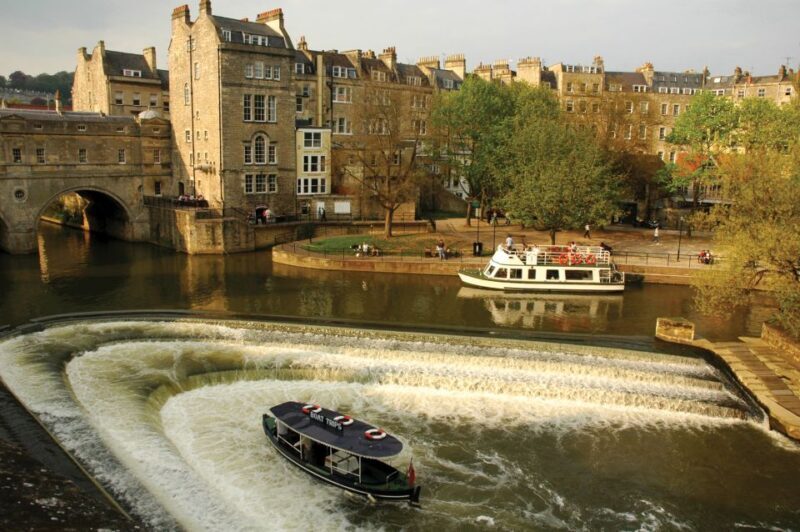 From London: Stonehenge, Bath & Lacock Full-Day Sunrise Tour - What to Expect on the Tour