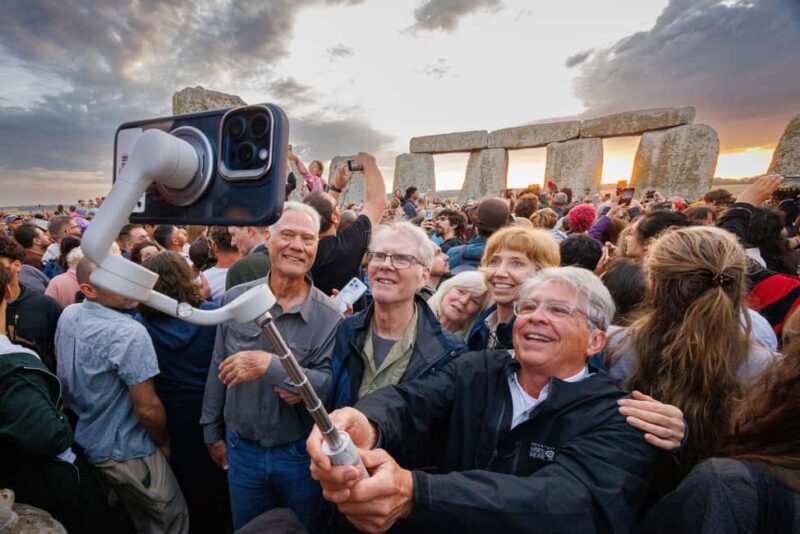 From London: Stonehenge Solstice Celebration Tour - What to Expect from the Tour