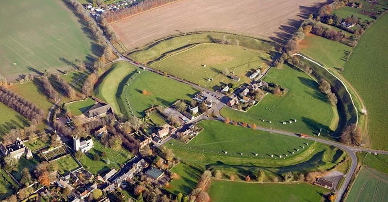 From London: Stonehenge & The Stone Circles of Avebury Tour - An Authentic Journey into Britain’s Prehistoric Past