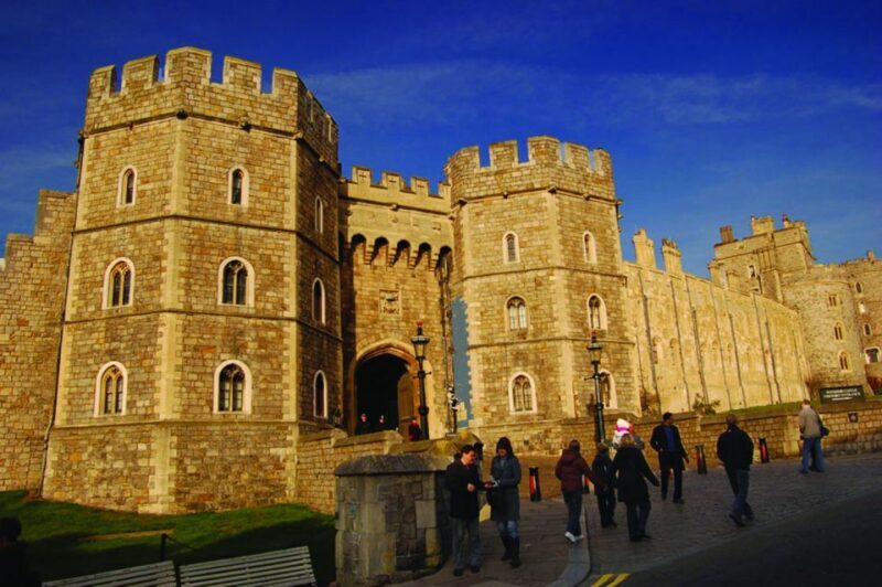 From London: Windsor Castle and Stonehenge with Snack Pack - Key Points