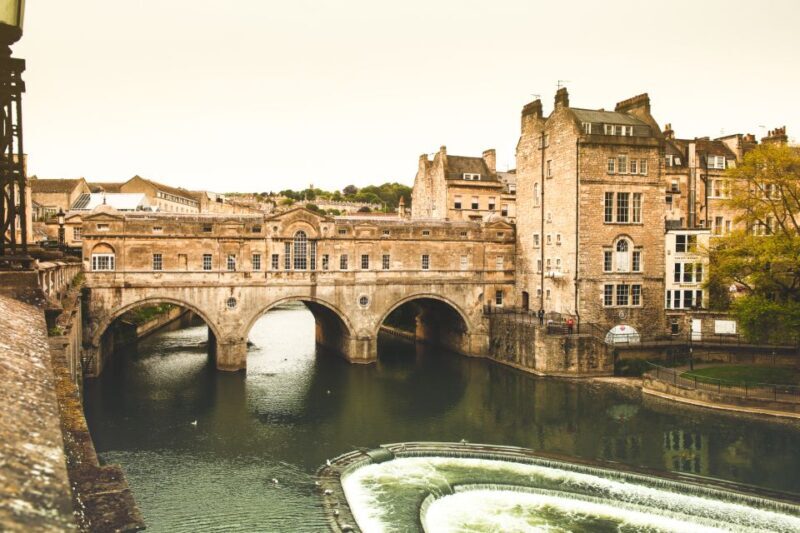 From London: Windsor, Stonehenge, Bath & Oxford 2-Day Tour - FAQ