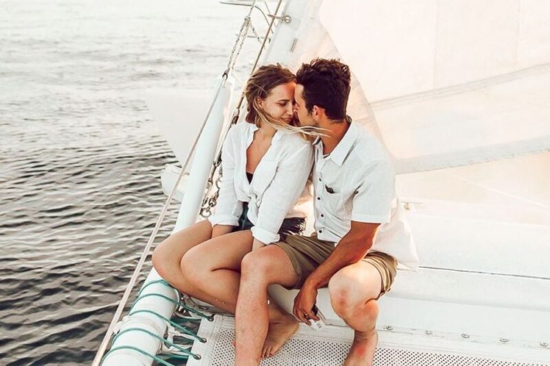 From Ma'alaea: Maui Sunset Cruise with Drinks and Snacks - The crew and service: Authentic and friendly