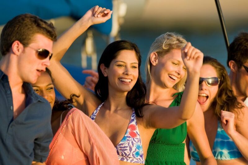 From Ma'alaea: Sunset Dinner Cruise Aboard the Quicksilver - An In-Depth Look at the Quicksilver Sunset Dinner Cruise