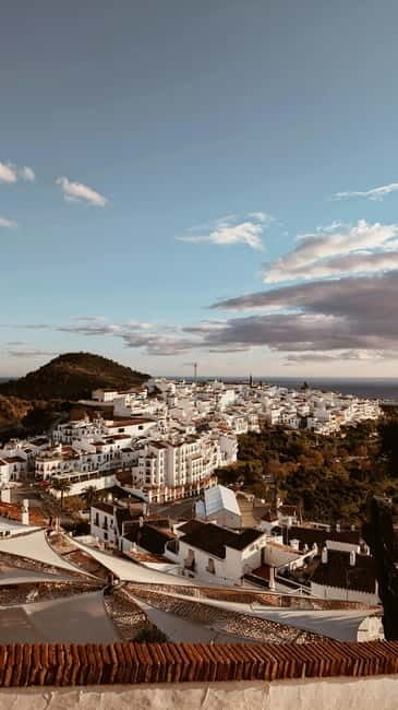 From Malaga & Costa del Sol: 5-Day Andalusia Adventure - What to Expect on the Tour: Transportation, Guides, and Practicalities