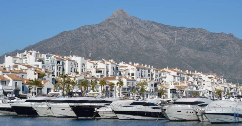 From Malaga or Costa del Sol: Mijas, Marbella & Puerto Banus - Key Points