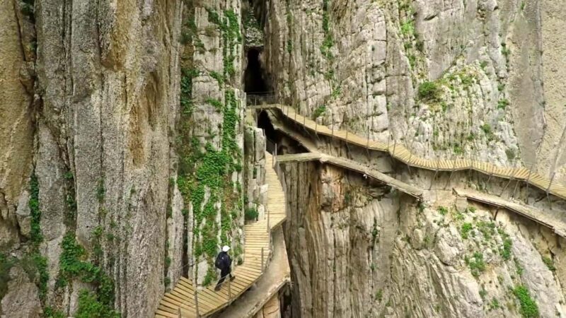 From Málaga: Round Trip Bus to Caminito del Rey + Tour with an Official Guide - FAQ