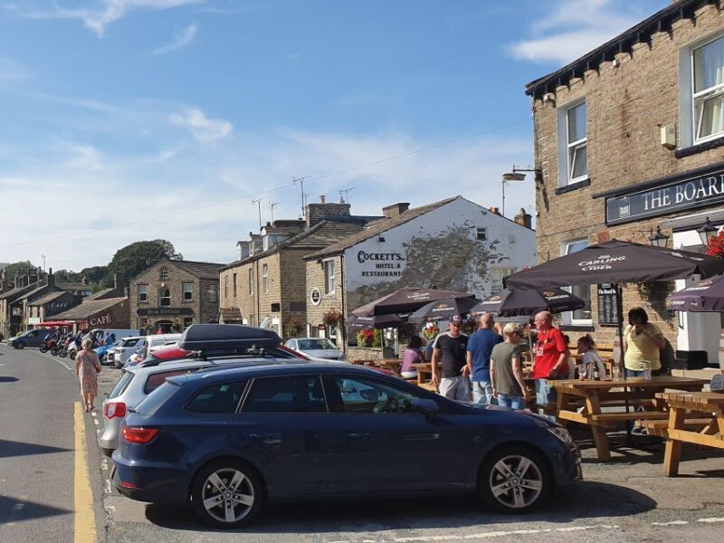 From Manchester: Yorkshire Sightseeing Day Trip - Hardraw Force: Nature’s Spectacle