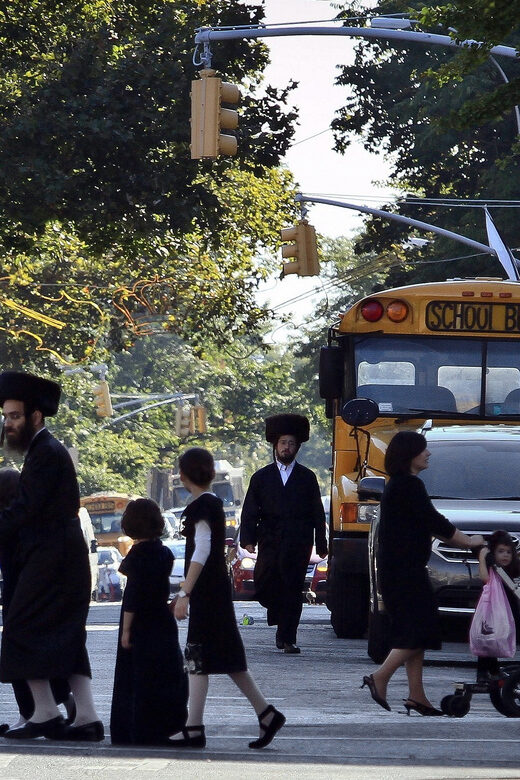 From Manhattan: 5-Hour Bronx, Queens, and Brooklyn Bus Tour - Who Is This Tour Best For?