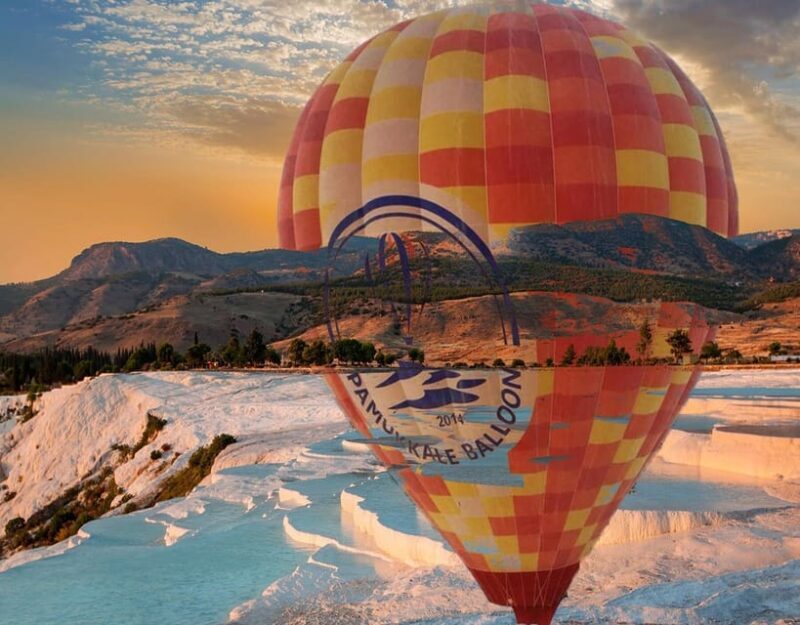 From Marmaris: Pamukkale Balloon Flight Day Trip with Lunch - Lunch: A Taste of Local Flavors