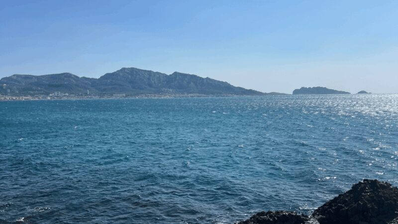 From Marseille to Cassis: a journey to the heart of the calanques and traditions. - The Value of the Tour