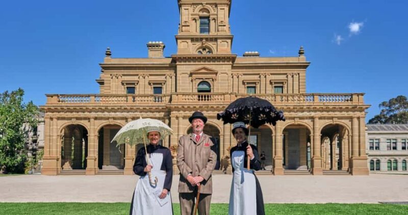 From Melbourne: Werribee Open Range Zoo & Werribee Mansion - An In-Depth Look at the Experience