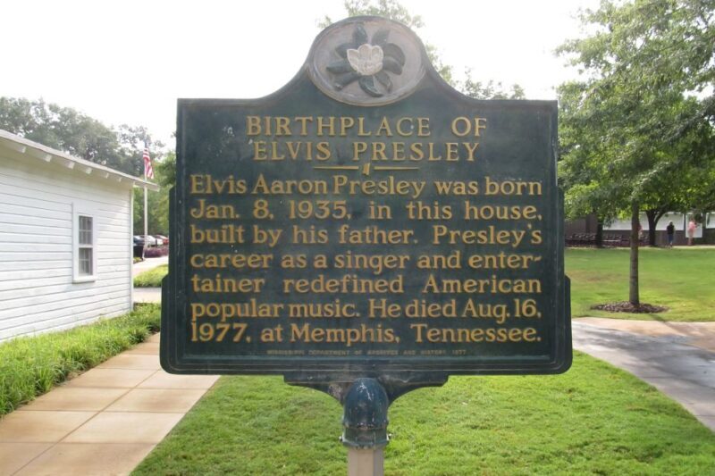 From Memphis: Official Elvis Birthplace Tour of Tupelo - Return Journey & Snacks