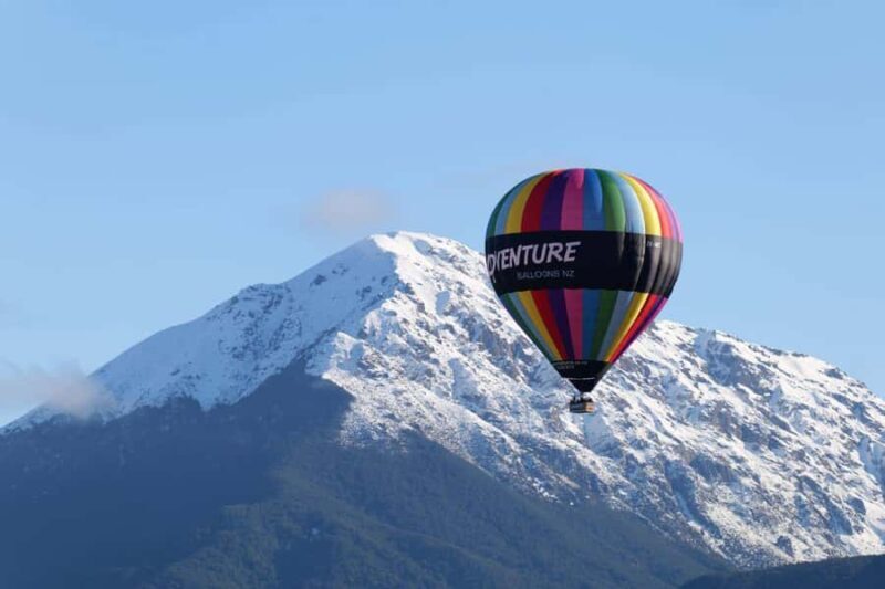 From Methven: Hot Air Balloon Flight in Canterbury with Wine - An Unforgettable Perspective on Canterbury’s Landscape