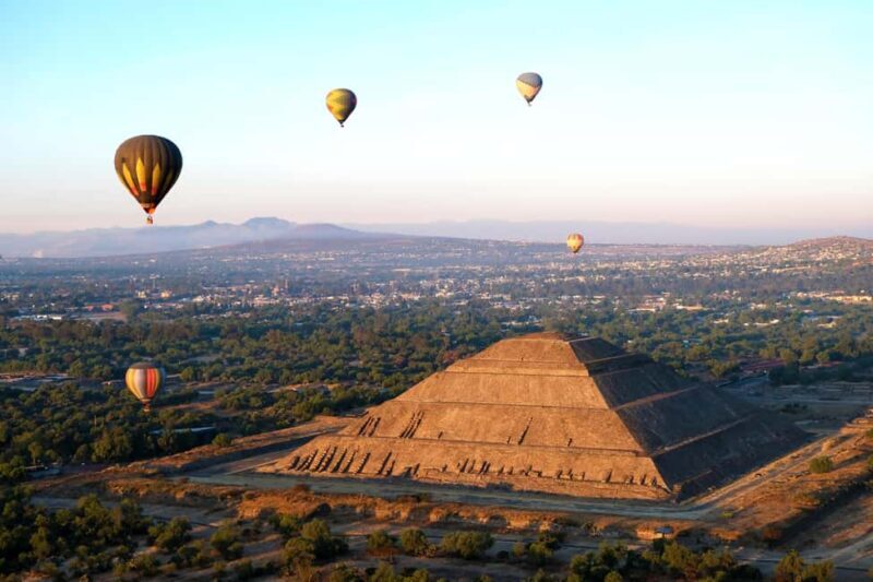 From Mexico City: Fly over Teotihuacan in a hot air balloon - Authenticity and Cultural Value