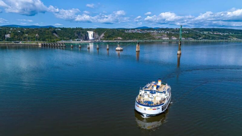 From Montréal: Québec City, River Cruise & Montmorency Falls - Departure from Montréal