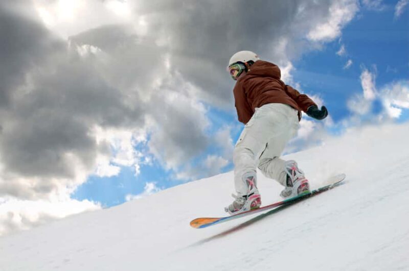 From Montreal: Skiing or Snowboarding Day Trip - Key Points
