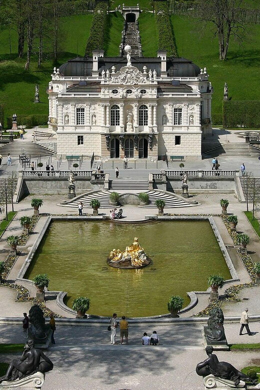 From Munich: To Neuschwanstein Castle, Linderhof, Oberammerg - FAQ