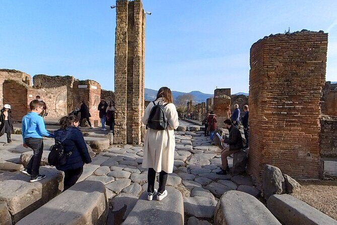 From Naples to Pompeii: Unlock the Secrets of the Past - Key Points