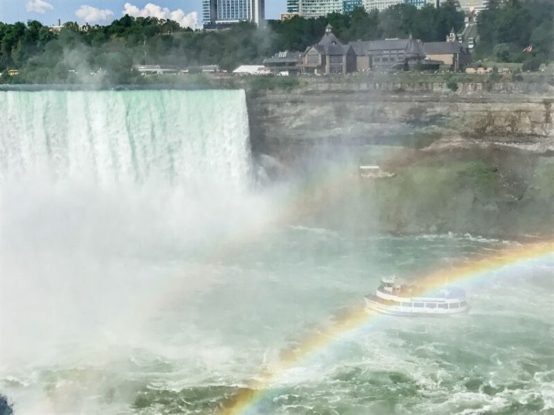 From NYC: 1-Day Niagara Falls Tour - Lunch and Rest Breaks
